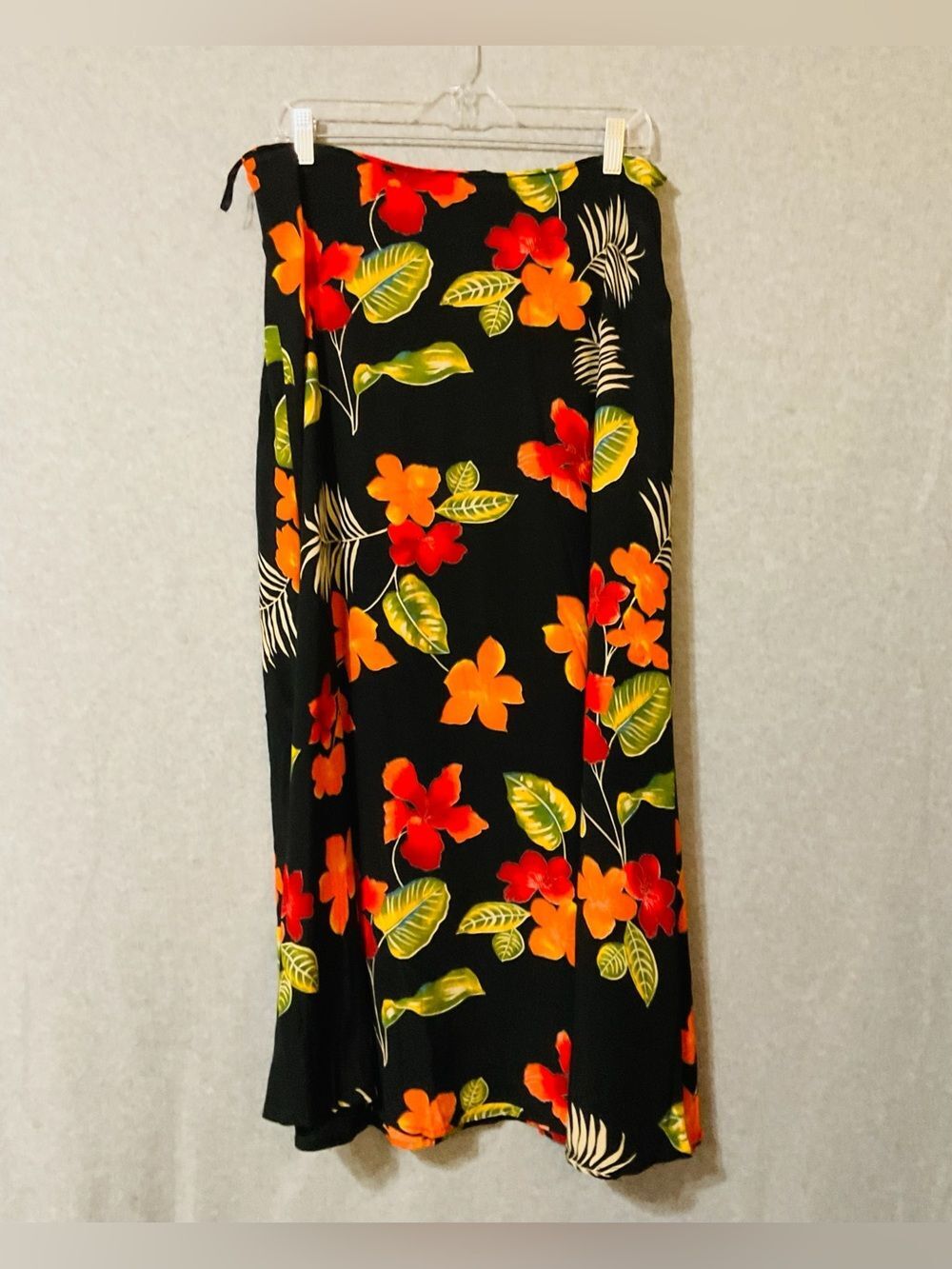 Amanda Smith Tropical Floral Hibiscus Maxi Skirt - Black Orange Red - Size L